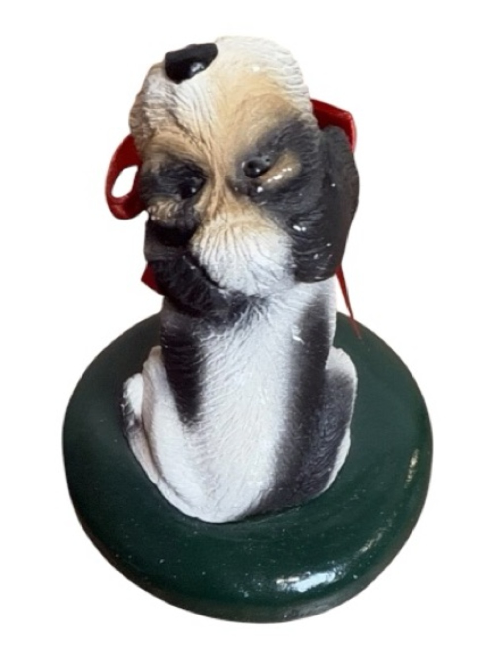 Byers Choice Carolers 1989
Pet Singing Dog Cream & Black with Red Bow